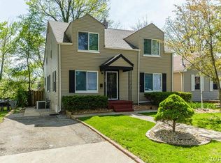 1145 Perry St, Saint Charles, MO 63301