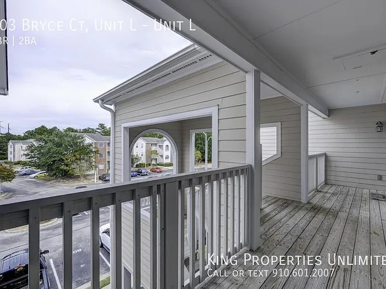803 Bryce Ct #L — Photo 30