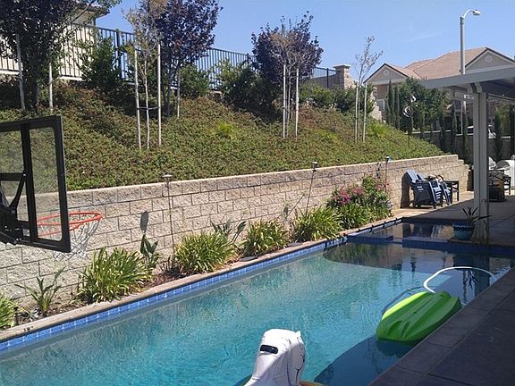 5th image of 7695 Newman Ct