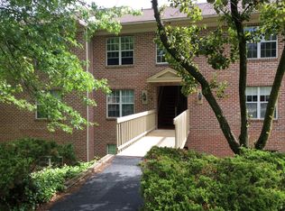 8D Doral Dr, Reading, PA 19607