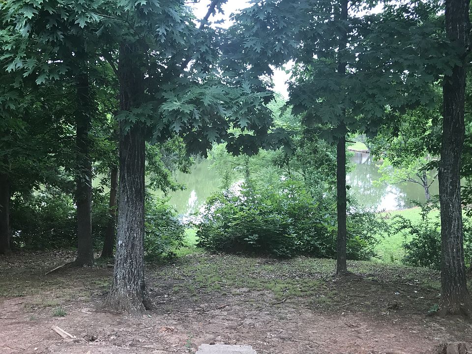1st image of 17 Lakepoint Ct