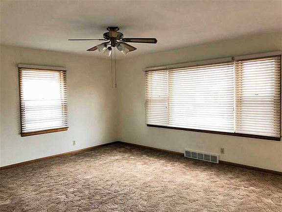 4th image of 625 Dawson Ave