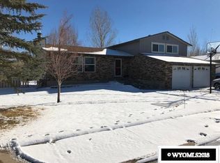 265 Forrest Pl, Mountain View, WY 82939