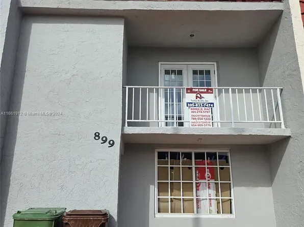 899 W 79th Pl, Hialeah, FL 33014