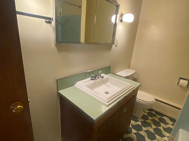 2239 Main St — Photo 13