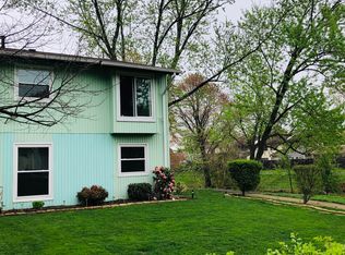 242 Willow Ter, Sterling, VA 20164