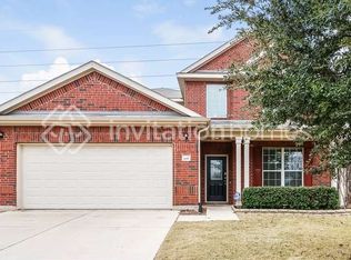15713 Landing Creek Ln, Roanoke, TX 76262