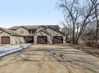 123 Waverly Dr, Cambridge, WI 53523