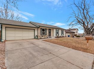 2016 S Ivory Way, Aurora, CO 80013