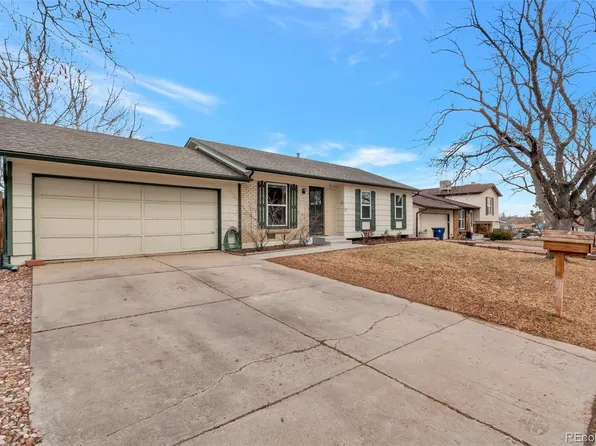 2016 S Ivory Way, Aurora, CO 80013