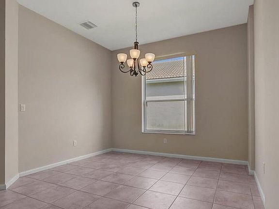 4th image of 6731 Southport Dr