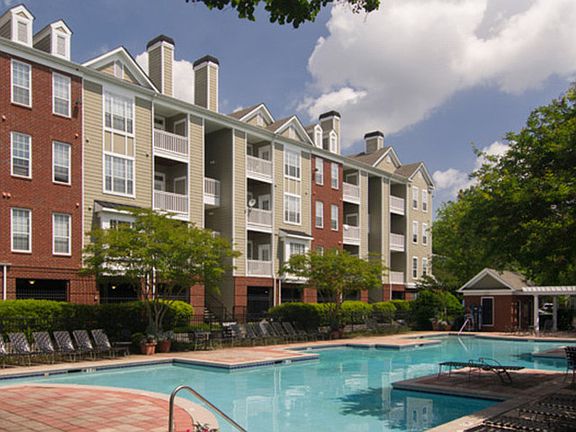 3rd image of 50 Lincoln Court Ave NE #1538754