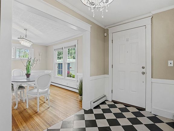 5th image of 174 Hopkins Pl