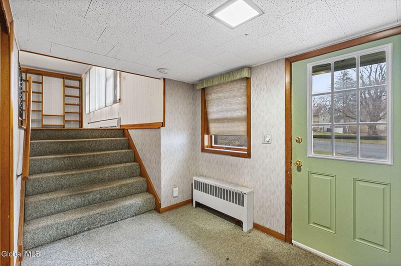 5th image of 27 Eva Street