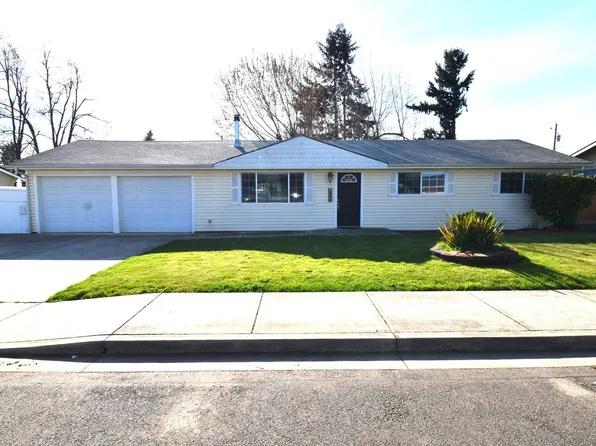 685 N 4th St, Aumsville, OR 97325