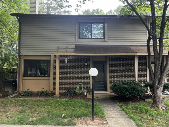 10673 Spring Oak Ct, Burke, VA 22015