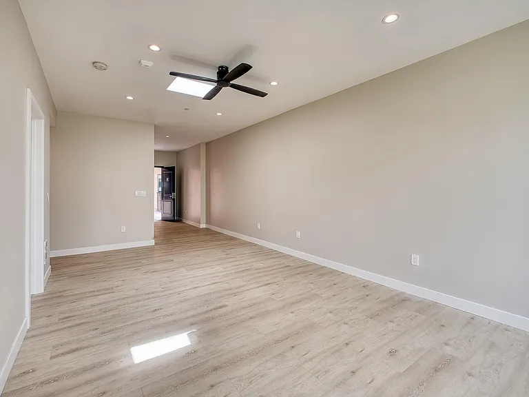 4202 Telegraph Ave #302 — Photo 10