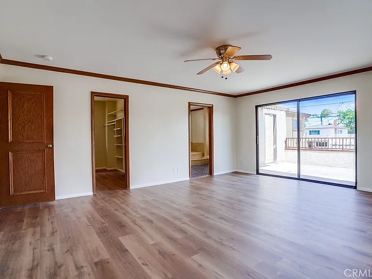 1307 Mackay Ln — Photo 45