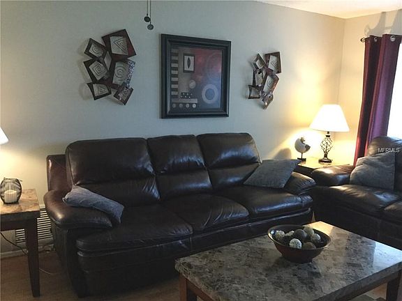 3rd image of 4407 Great Lakes Dr N
