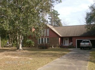2157 Club House Dr, Lillian, AL 36549