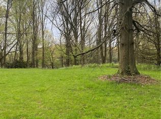 Lake Shore Dr, Youngstown, OH
