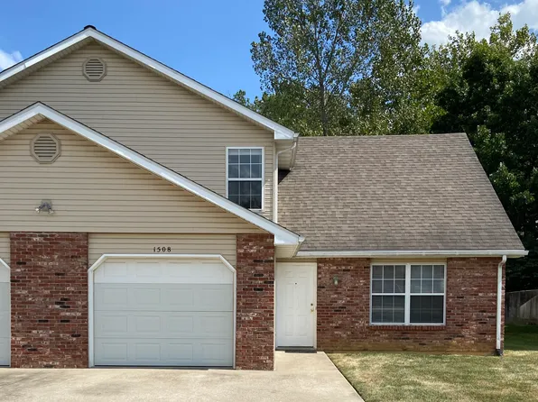 1508 Hickam Dr, Columbia, MO 65202