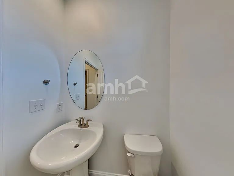 4326 Effie Seward Dr — Photo 8