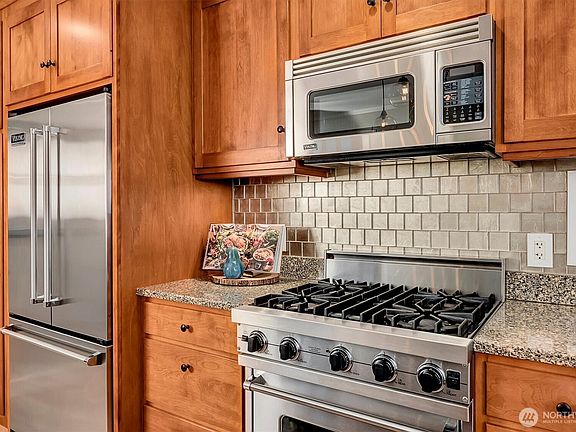 4th image of 11262 Riviera Place NE