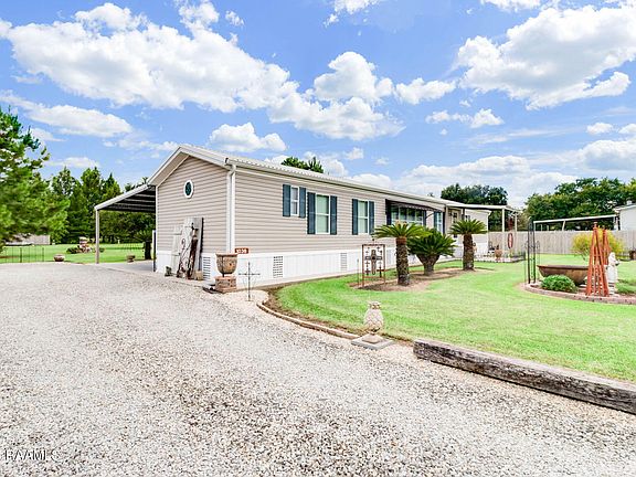 3rd image of 1038 Clayton Castille Rd