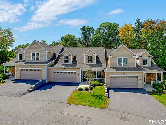 2nd image of 355 Hunter Drive #355
