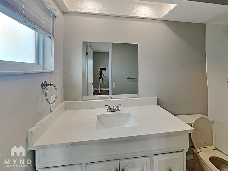 6339 Langston Ave — Photo 8