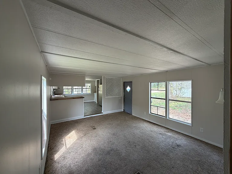 1117 Owens Rd #16 — Photo 4