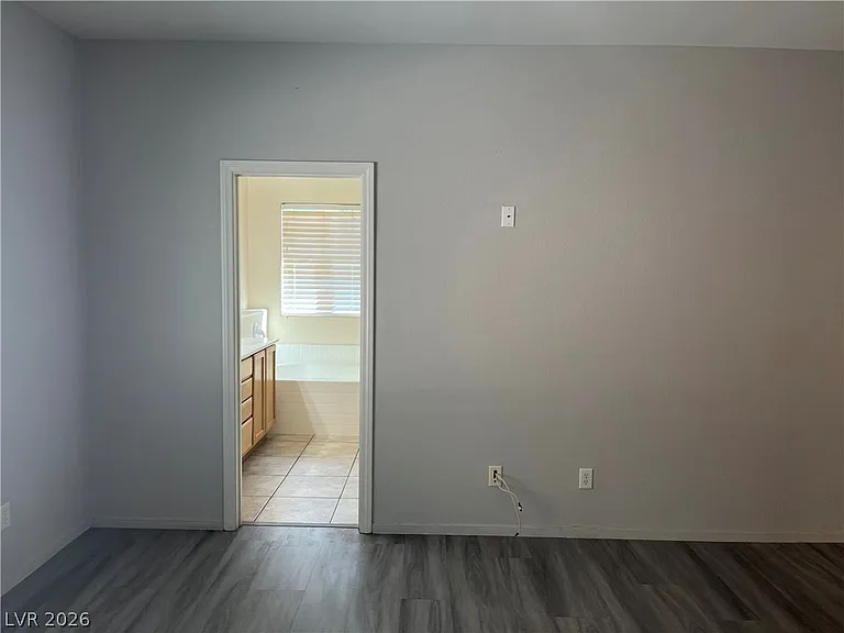 10922 Moonbeam Glow Ln — Photo 36