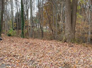 1113 Laplata Dr #101, Kernersville, NC 27284