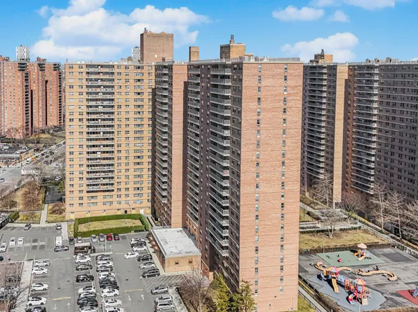 444 Neptune Avenue image 1 of 16