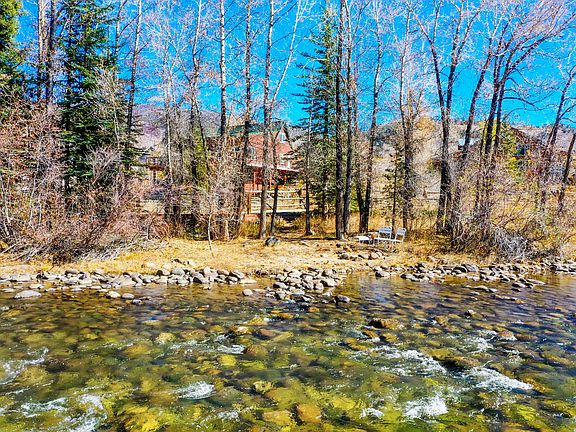 River Front on 1 + acres