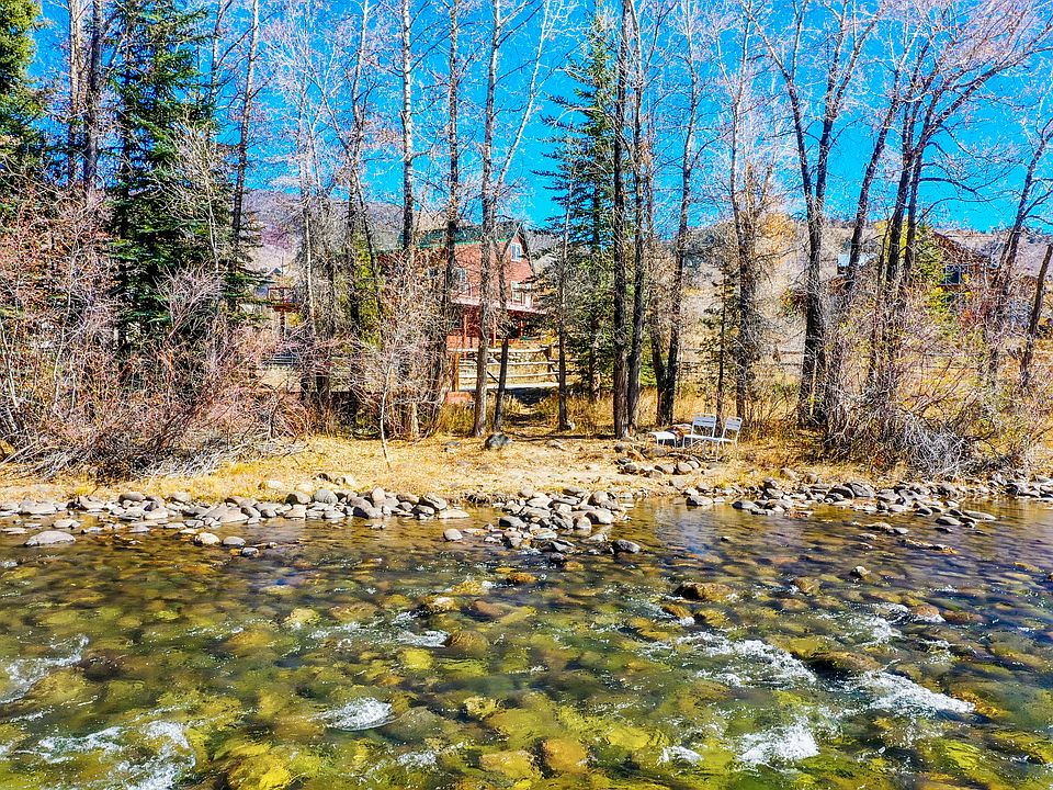 River Front on 1 + acres