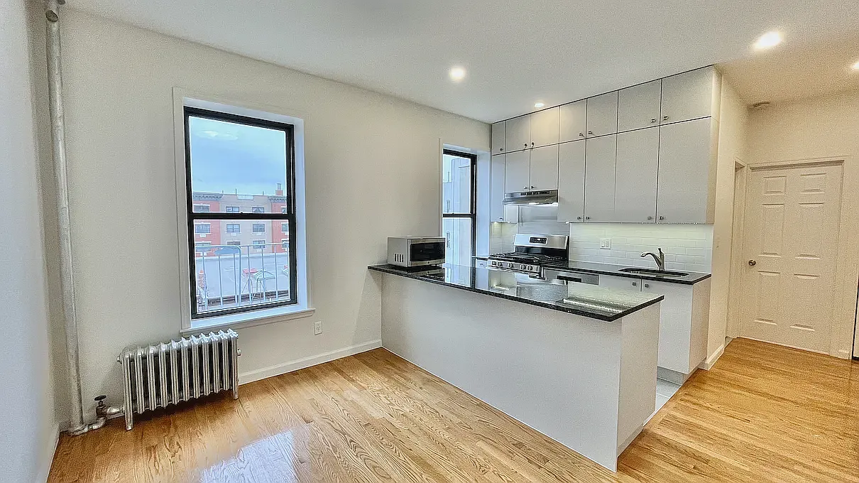 145 South 4th Street — Photo 1