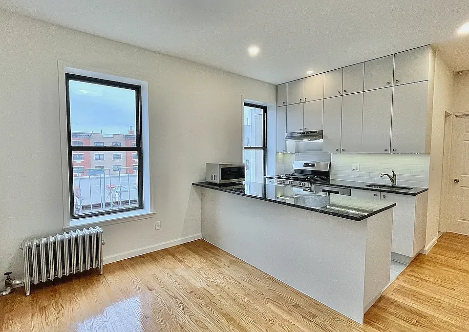 145 S 4th St #34
