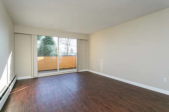 The Westport Apartments — Photo 4