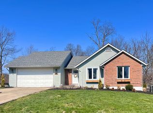 978 Greentree Rd, Lawrenceburg, IN 47025