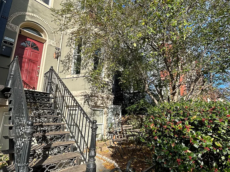 53 R St NW #B — Photo 1