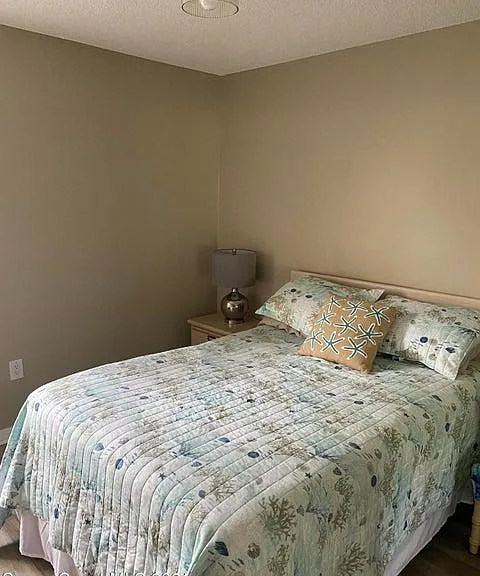 1099 Country Club Dr — Photo 6