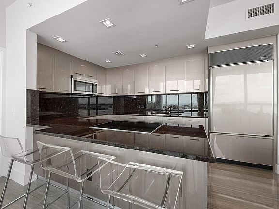 5th image of 6899 Collins Ave Unit 2303