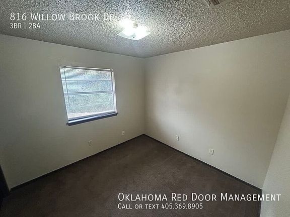 5th image of 816 Willow Brook Dr