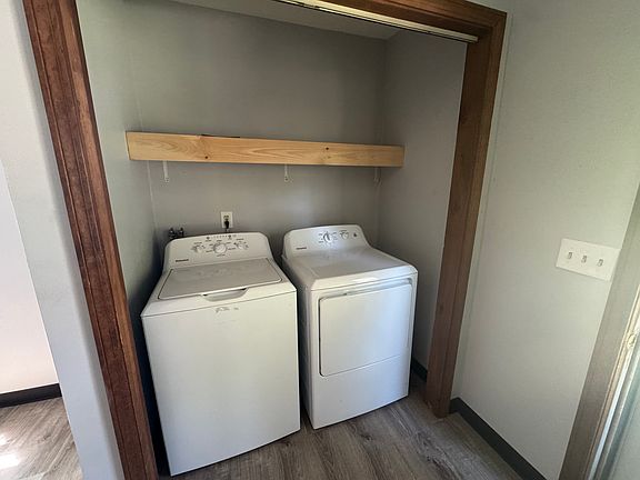 3rd image of 2090-2092 E Main St #A