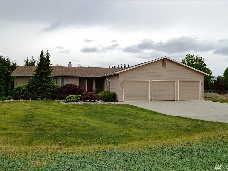 1st image of 2401 Plateau Dr