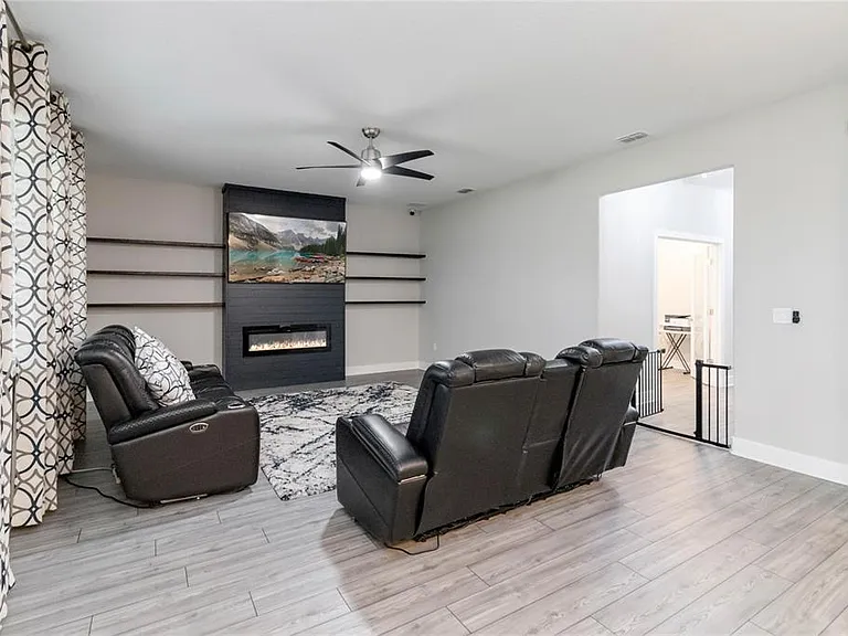 4067 Meandering Bay Dr — Photo 8