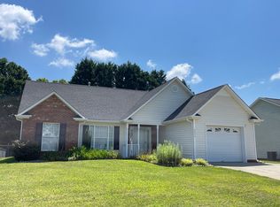 2040 Highfield Park Dr, Winston Salem, NC 27127