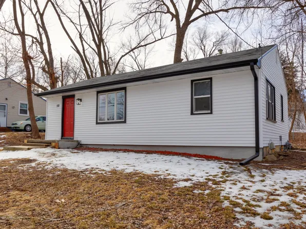 511 E Pleasant View Dr, Des Moines, IA 50315